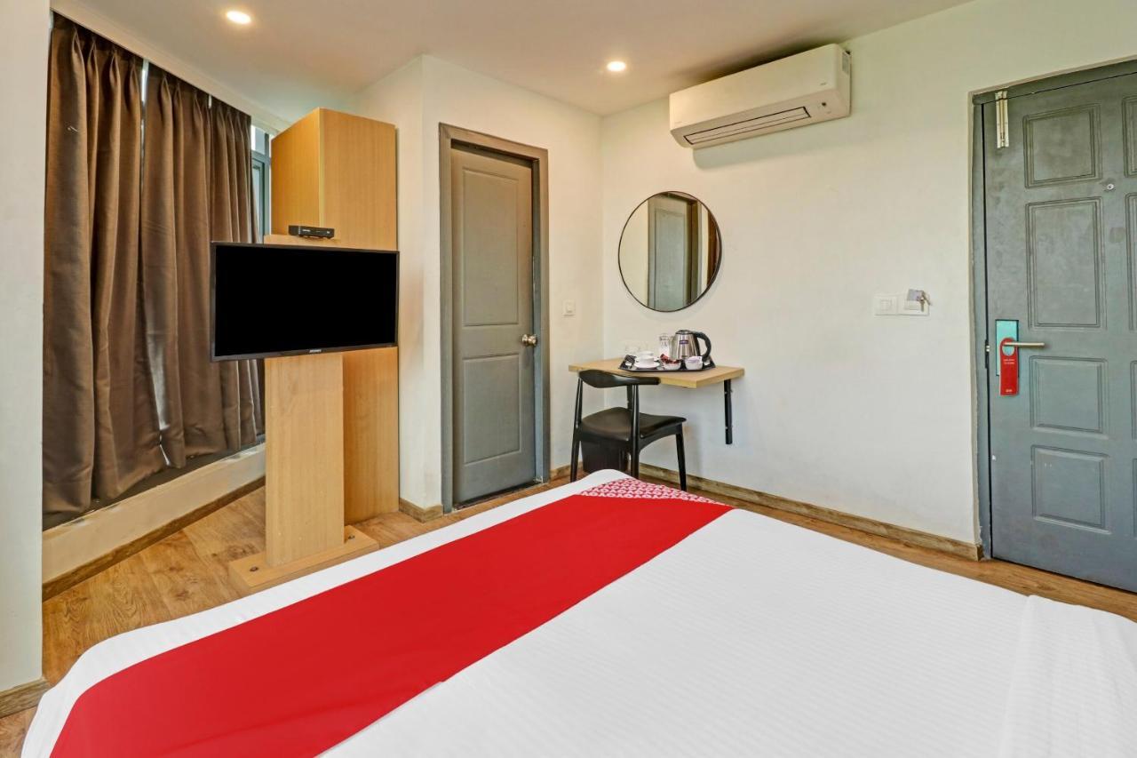 Oyo Townhouse 251 Richmond Circle Hotell Bangalore Exteriör bild